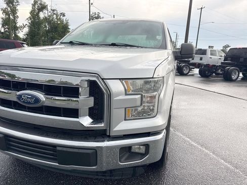 Used 2015 Ford F150 XLT RWD image 7