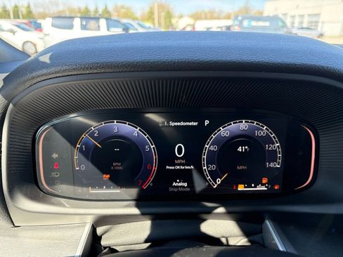 New 2026 Jeep Grand Wagoneer Limited image 16