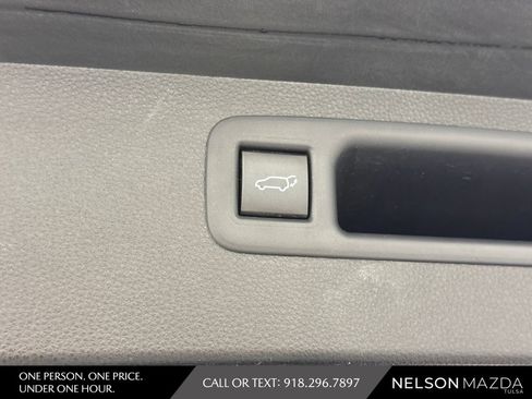 Used 2022 Toyota Highlander XSE FWD image 54