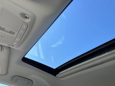 Used 2022 Nissan Armada Platinum w/ Captain's Chairs Package image 14