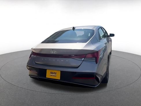 Used 2025 Hyundai Elantra SEL FWD image 20