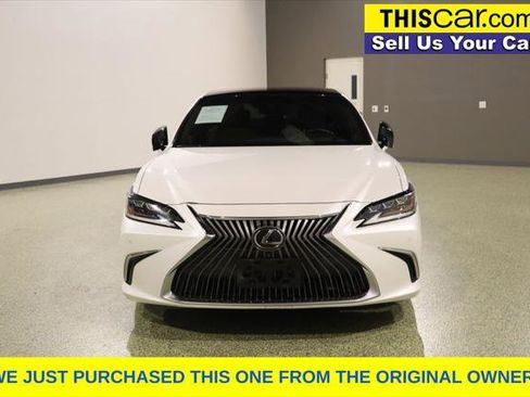 Used 2021 Lexus ES 350 Ultra Luxury w/ Accessory Package 2 FWD image 2