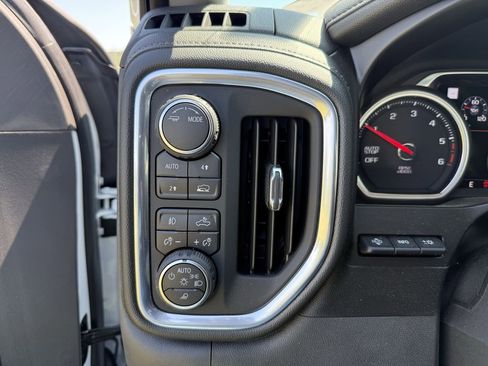 Used 2021 Chevrolet Silverado 1500 LTZ w/ Technology Package image 29