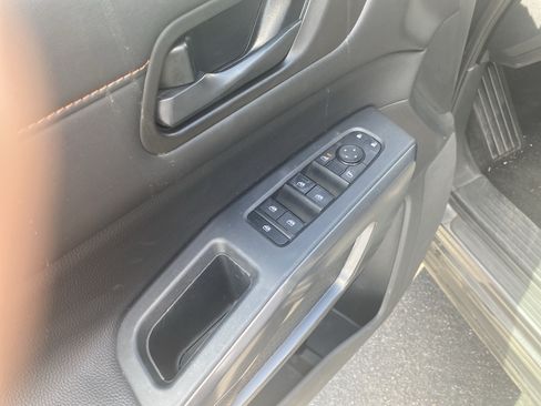 Used 2024 Nissan Pathfinder Rock Creek AWD/4WD image 8