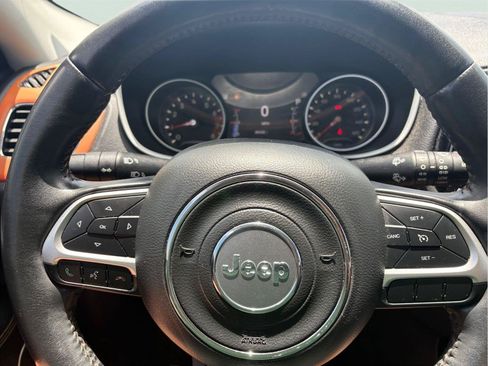 Used 2017 Jeep Compass Limited AWD/4WD image 13
