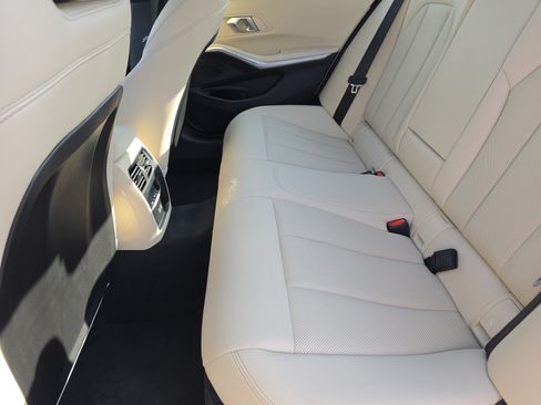 Used 2025 BMW 330i Sedan RWD image 8
