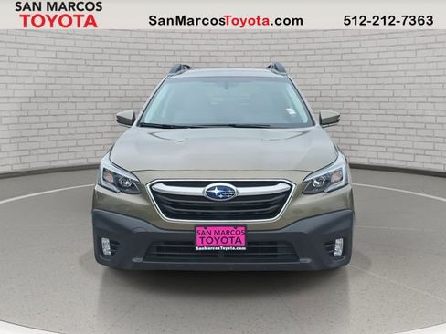 Used 2021 Subaru Outback Premium image 2