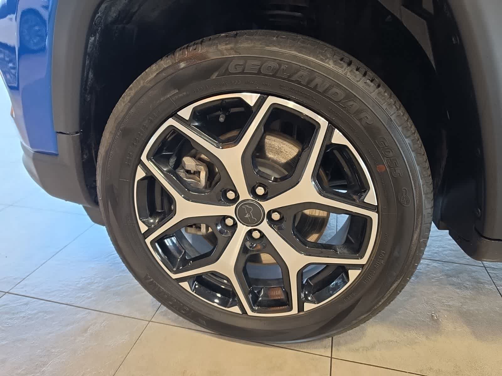 Used 2025 Jeep Compass Limited AWD/4WD image 22