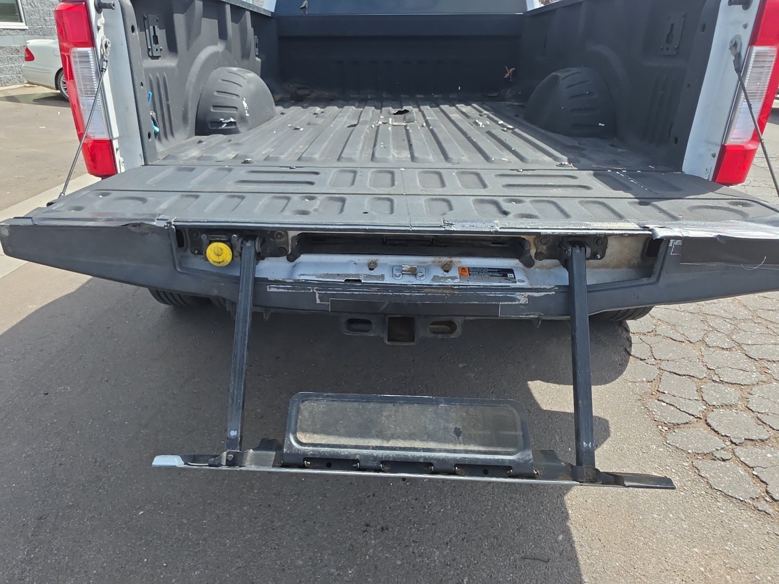 Used 2019 Ford F350 Lariat w/ Lariat Value Package AWD/4WD image 25