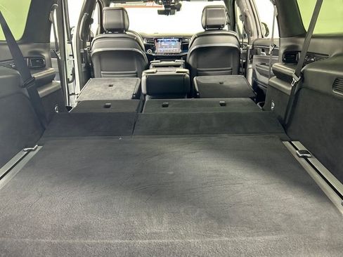 Used 2024 Jeep Grand Wagoneer L Series II w/ Quick Order Packagew 28T image 24