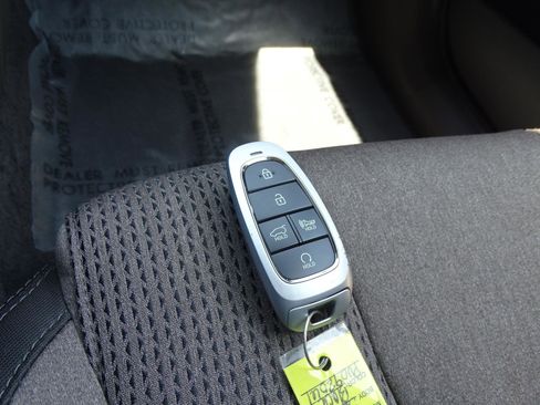 Used 2023 Hyundai Santa Fe SEL Convenience image 26