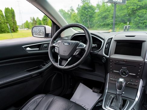 Used 2016 Ford Edge Titanium w/ Equipment Group 302A AWD/4WD image 26