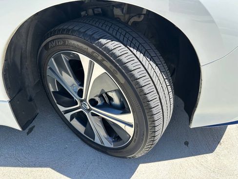 Used 2021 Nissan Leaf SL Plus FWD image 3