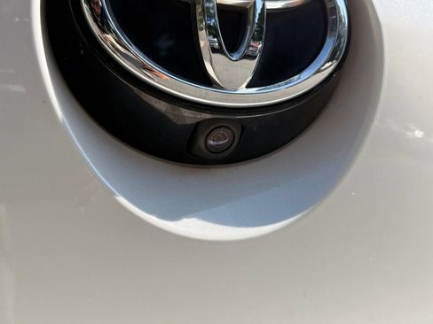 Used 2019 Toyota Corolla XSE FWD image 10