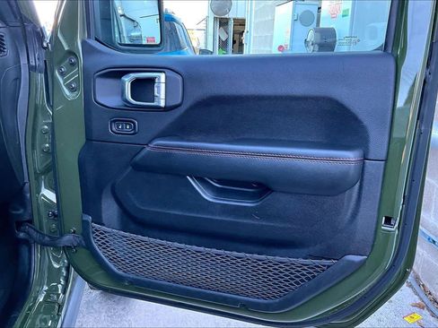 Used 2021 Jeep Gladiator Rubicon image 22