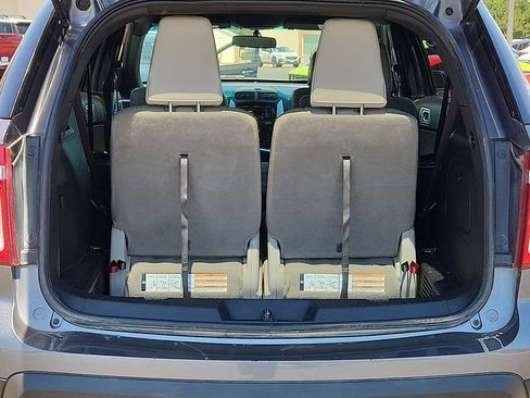 Used 2014 Ford Explorer XLT w/ Equipment Group 202A AWD/4WD image 9