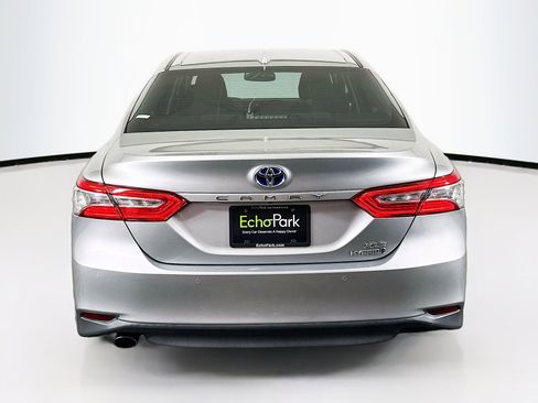 Used 2018 Toyota Camry XLE w/ Audio Package FWD image 7