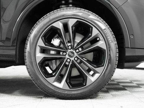 New 2025 Audi Q7 3.0T Premium Plus image 9