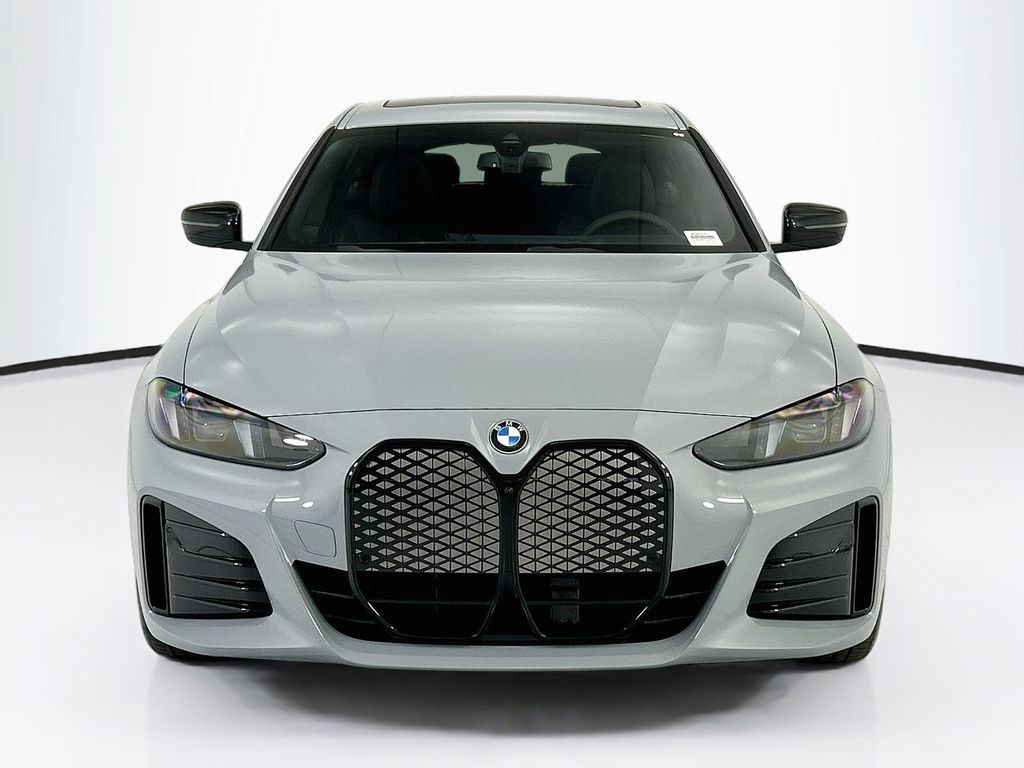 New 2026 BMW i4 eDrive40 w/ M Sport Package RWD image 2