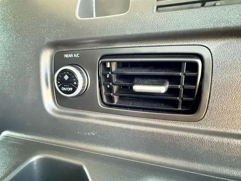 Used 2025 Hyundai Santa Fe SEL image 17