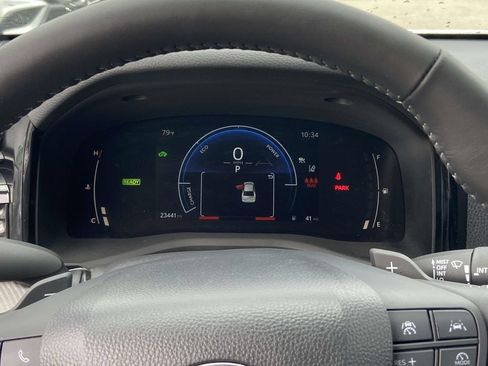 Used 2025 Toyota Camry SE w/ Convenience Package FWD image 36