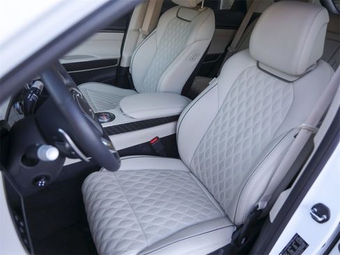 Used 2025 Genesis GV70 3.5T Sport w/ Sport Prestige Package image 5