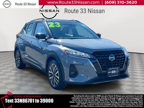 Used 2023 Nissan Kicks SR w/ SR Premium Package FWD image 1
