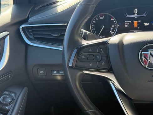 Used 2024 Buick Enclave Premium image 10