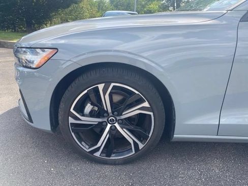 Used 2024 Volvo S60 B5 Core w/ Climate Package AWD/4WD image 9