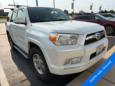 Used 2013 Toyota 4Runner SR5 AWD/4WD image 3