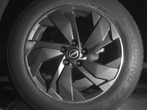 Used 2025 Nissan Rogue SV FWD image 14
