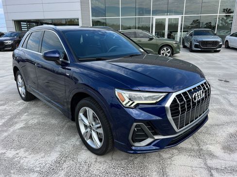 Certified 2022 Audi Q3 2.0T Premium Plus w/ Premium Plus Package image 3