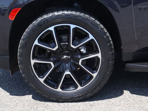 Used 2022 Chevrolet Tahoe RST w/ Luxury Package AWD/4WD image 50