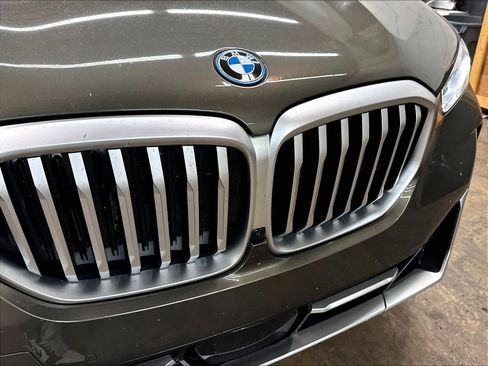Used 2026 BMW X5 xDrive50e w/ Executive Package AWD/4WD image 32