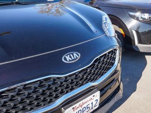 Certified 2022 Kia Sportage LX image 4