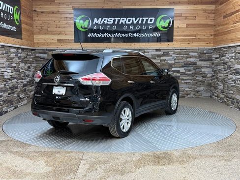 Used 2016 Nissan Rogue SV w/ SV Premium Package image 9