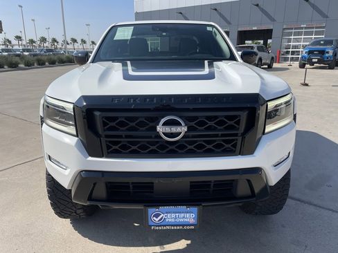 Certified 2023 Nissan Frontier SV w/ Midnight Edition Package image 6