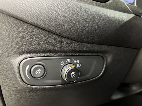 Used 2023 Chevrolet Equinox RS image 18