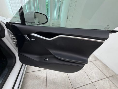 Used 2017 Tesla Model S 75D AWD/4WD image 20