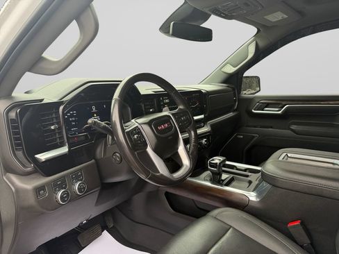Used 2022 GMC Sierra 1500 SLT w/ SLT Convenience Package AWD/4WD image 12