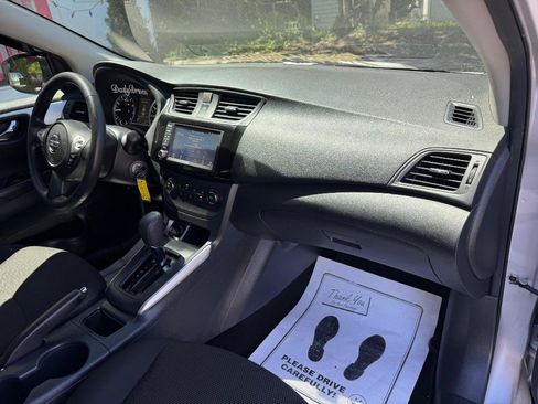 Used 2019 Nissan Sentra S FWD image 27