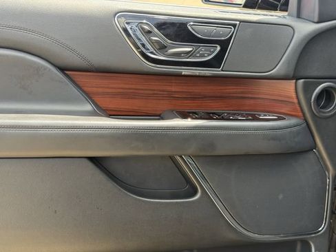 Used 2023 Lincoln Navigator Reserve AWD/4WD image 25