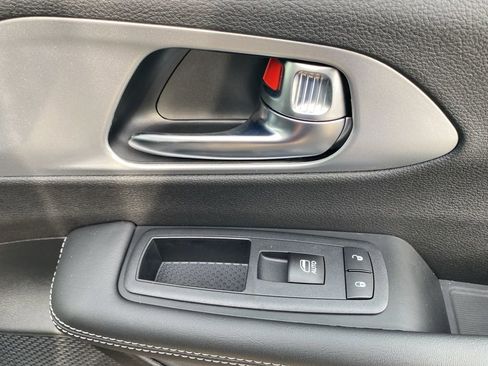 New 2026 Chrysler Pacifica Limited w/ S Appearance Package image 13