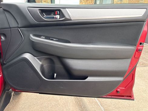 Used 2017 Subaru Outback 2.5i Premium image 20