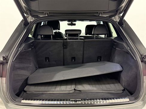 Used 2025 Audi Q3 2.0T Premium image 11