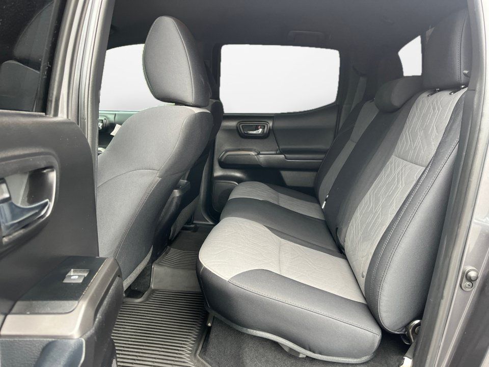 Used 2021 Toyota Tacoma TRD Sport AWD/4WD image 13