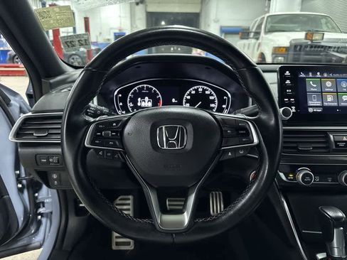 Used 2022 Honda Accord Sport image 17
