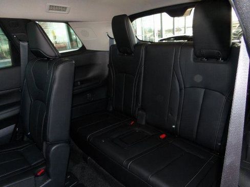 Used 2025 INFINITI QX60 Luxe w/ Vision Package image 21