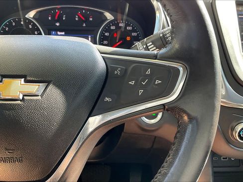 Used 2019 Chevrolet Equinox LT image 19