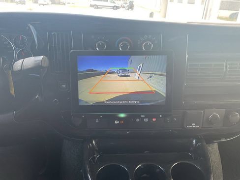 Used 2019 GMC Savana 2500 Extended RWD image 19